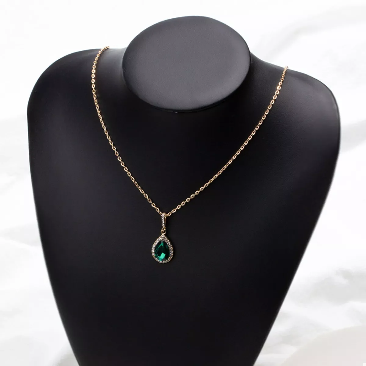 18K Gold-Plated Teardrop Pendant Necklace - Image 6