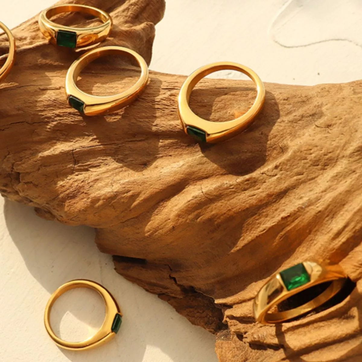 18K Gold-Plated Titanium Steel Zircon Ring - Image 4