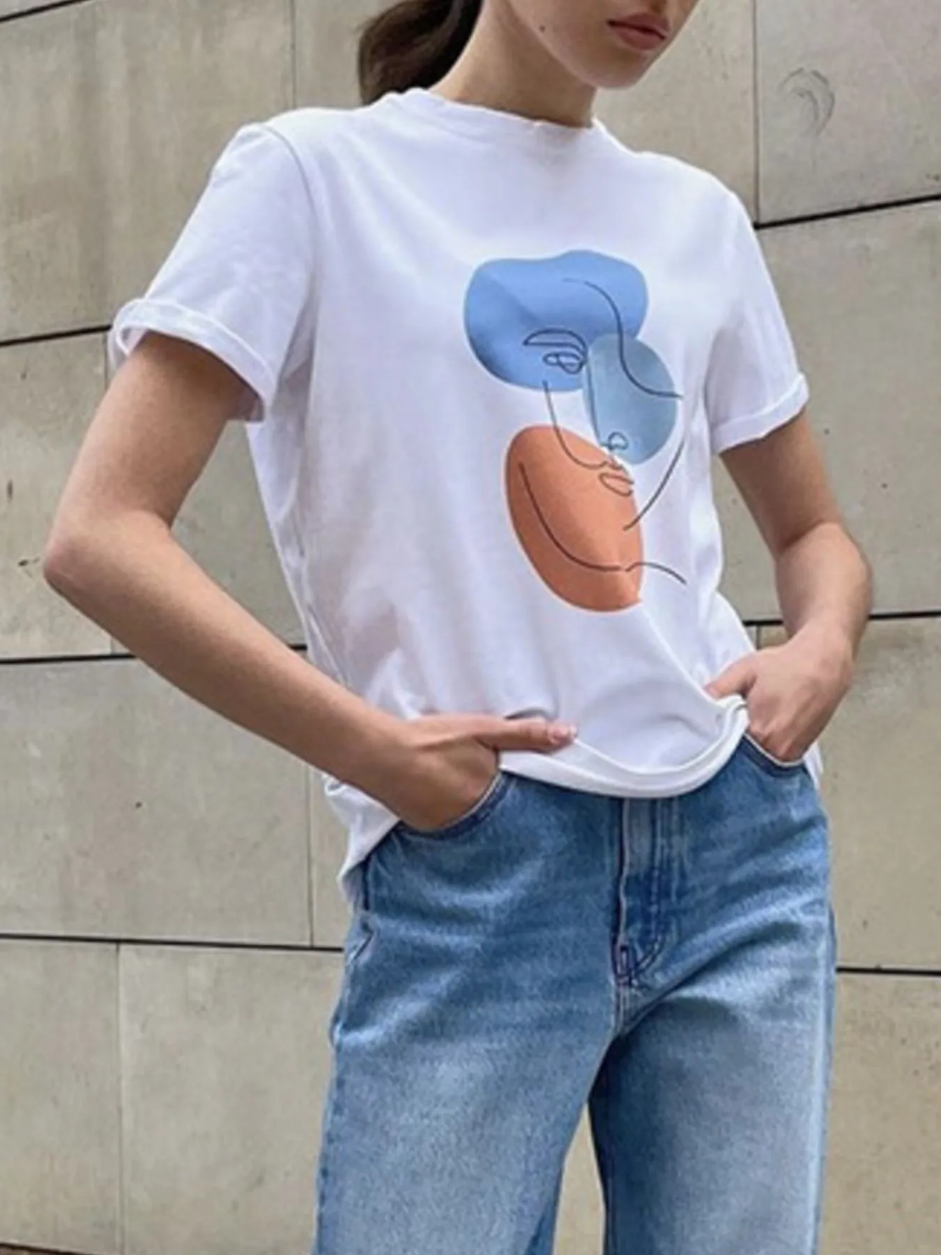 Abstract Face Graphic Casual Round Neck T-Shirt - Image 3