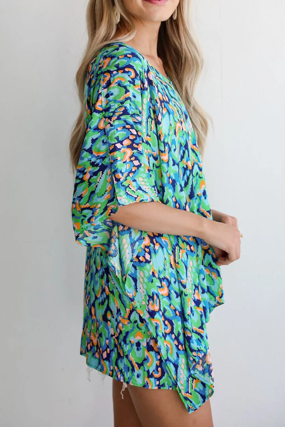 Abstract Print V Neck Half Sleeve Loose Fit Blouse - Image 3