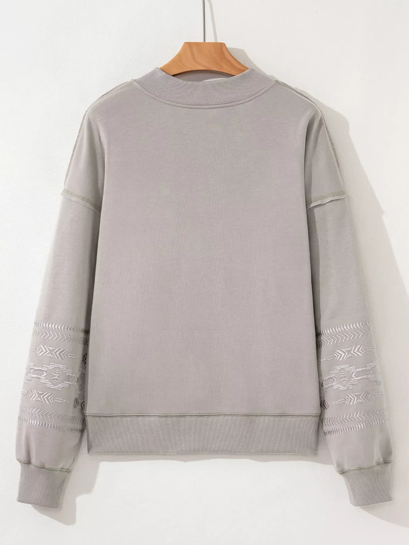 Aztec Embroidered Western V Neck Sweatshirt - Image 4