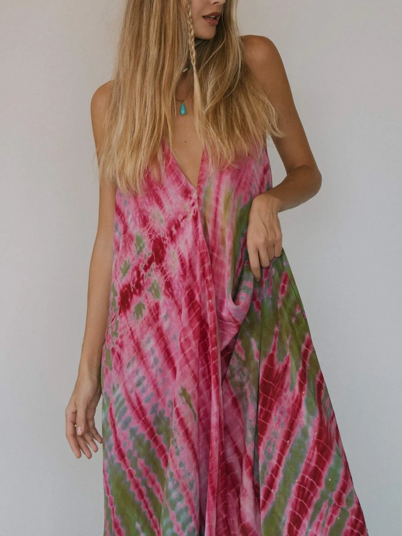 Backless Printed Halter Neck Maxi Dress - Image 21