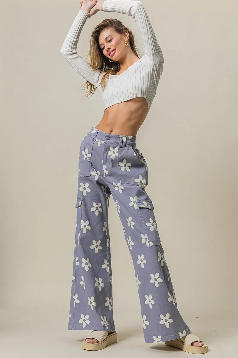 BiBi Flower Printed Side Pocket Wide Pants - Image 19