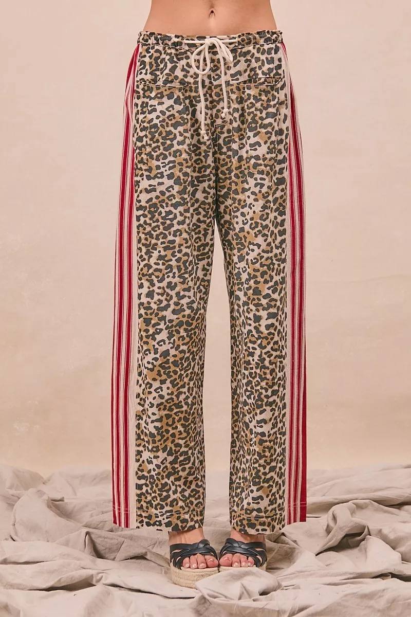BiBi Leopard Print Pants with Side Contrast and Tucking Welt Pocke