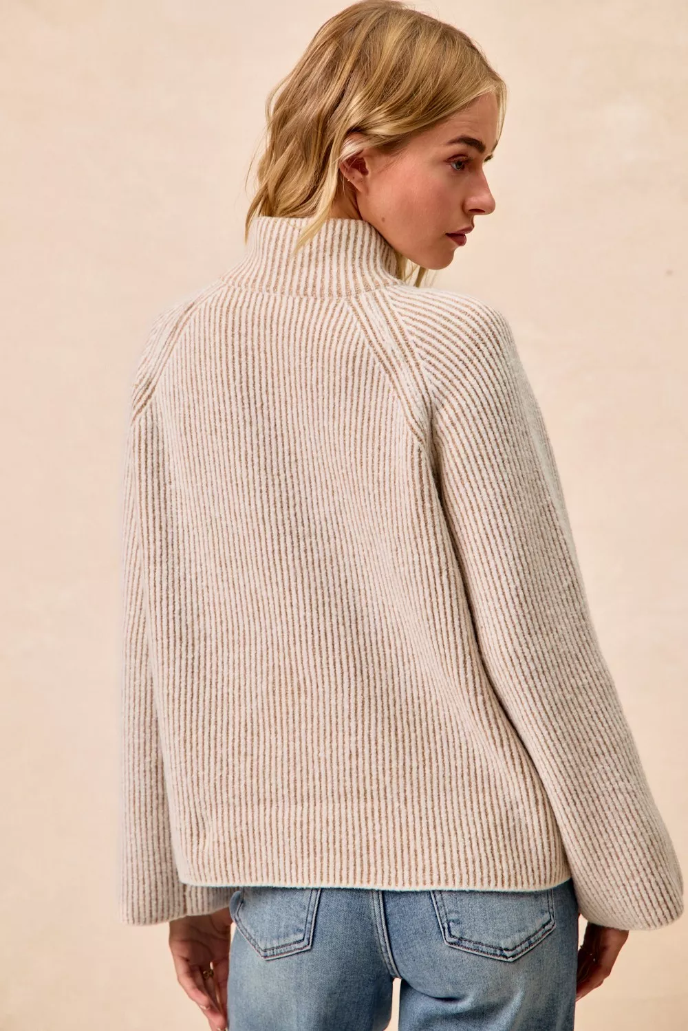 BiBi Two Tone Rib Texured Knit Collared Top with Zip Up - Image 11
