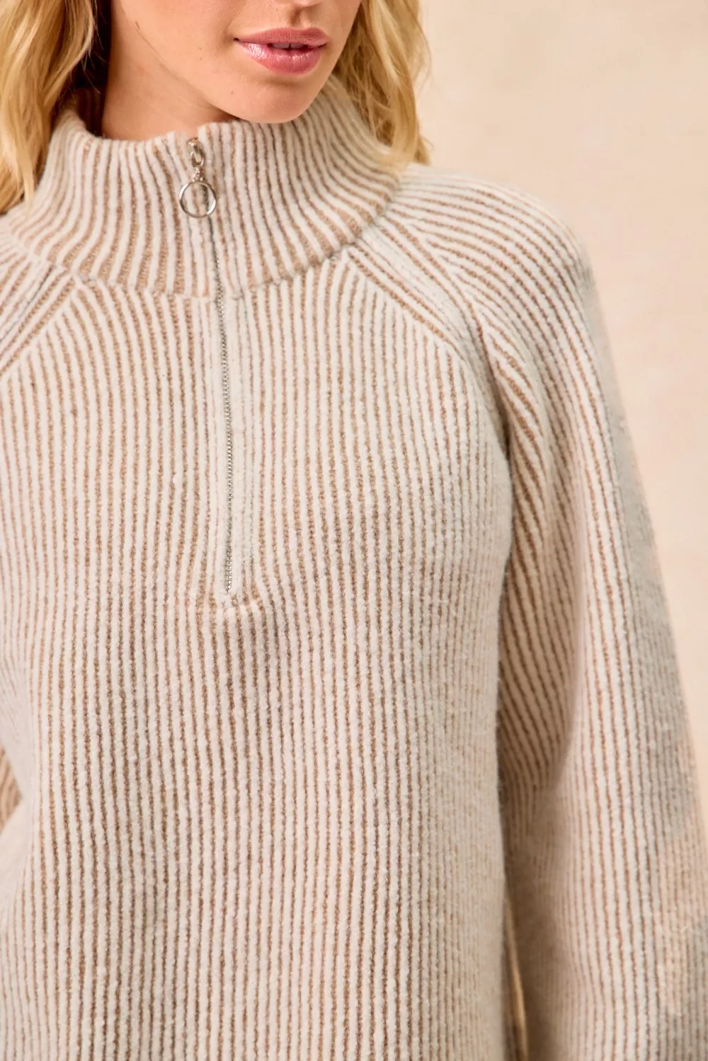 BiBi Two Tone Rib Texured Knit Collared Top with Zip Up - Image 12