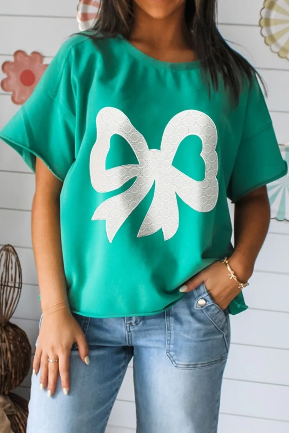 Bow Graphic Short Sleeve T-Shirt - Image 11