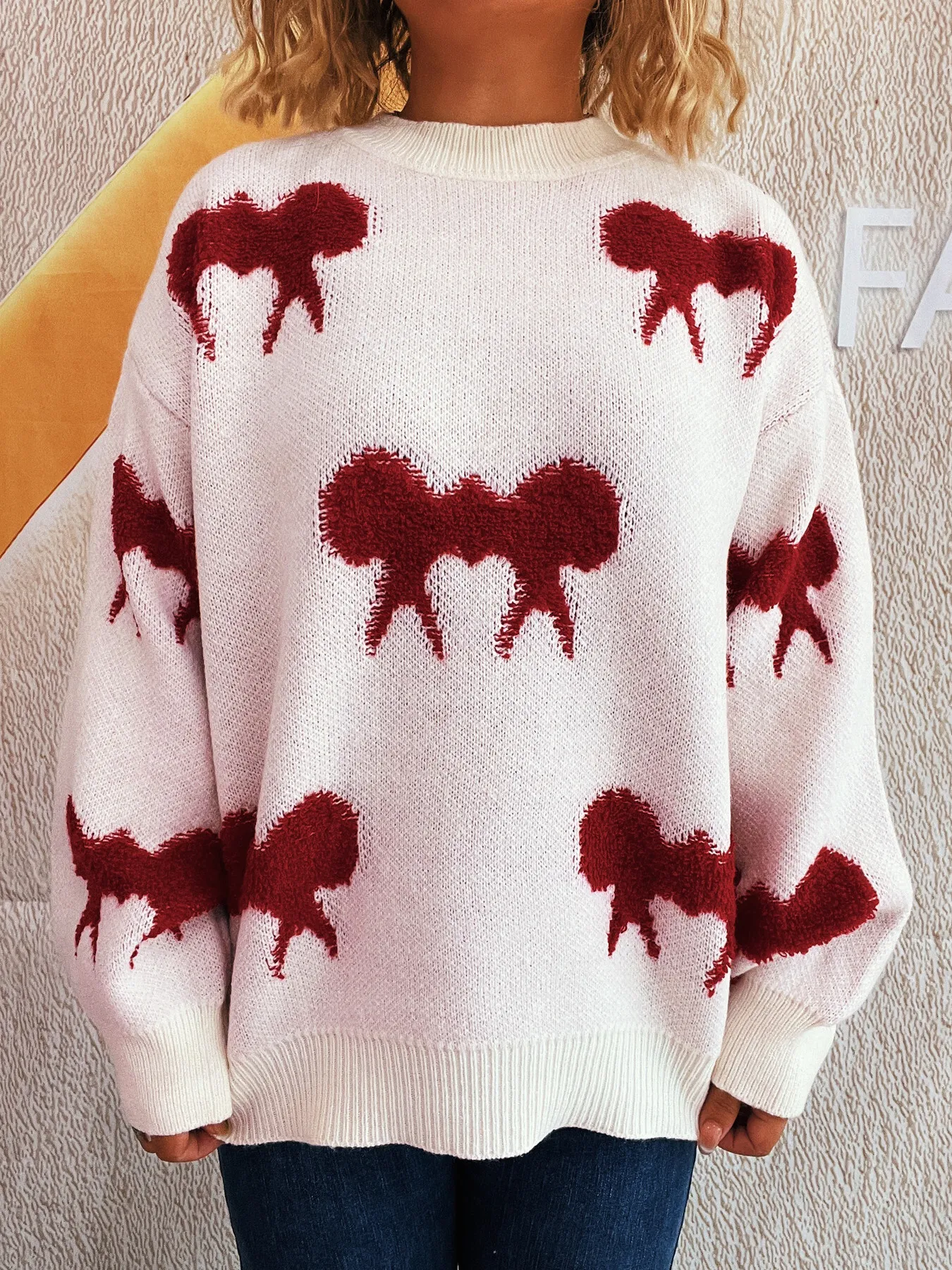 Bow Pattern Round Neck Sweater - Image 23