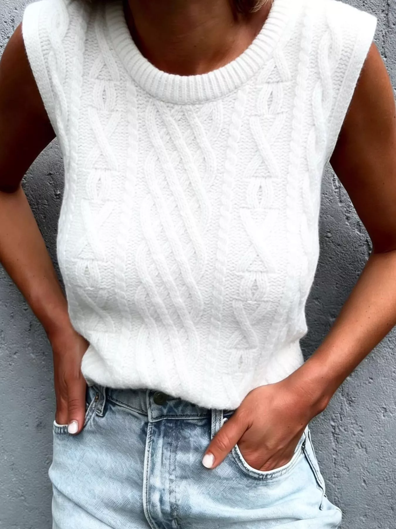 Cable Knit Sweater Vest - Image 8