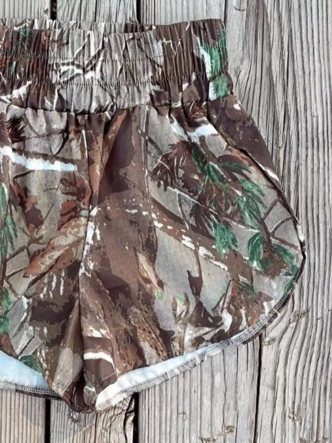 Camo Print Elastic Waist Shorts - Image 11