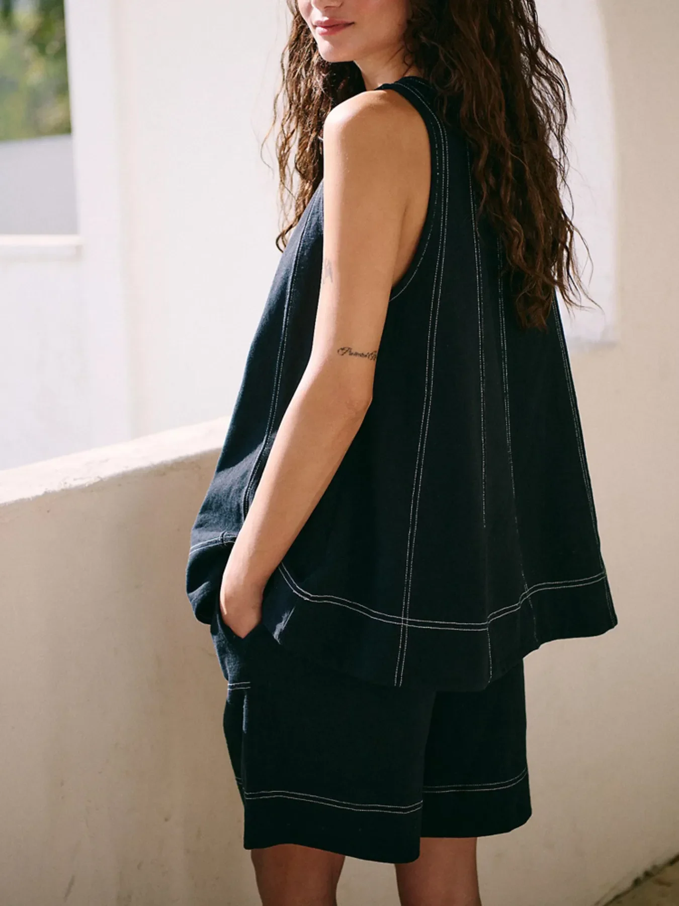 Casual Contrast Stitch Denim Tank Top and Shorts Set - Image 3
