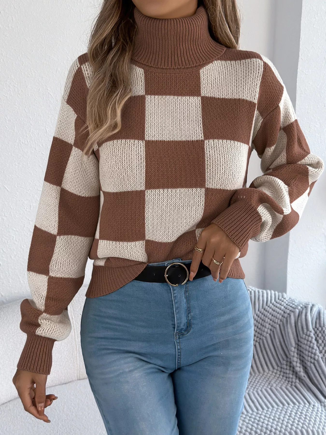 Checkered Turtleneck Long Sleeve Sweater - Image 17