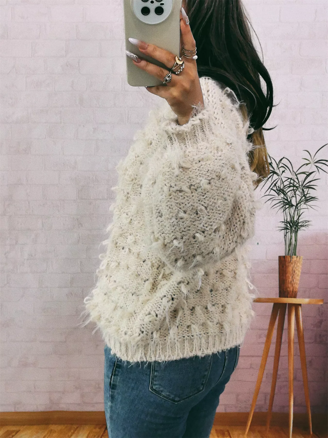 Chunky Round Neck Long Sleeve Sweater - Image 5