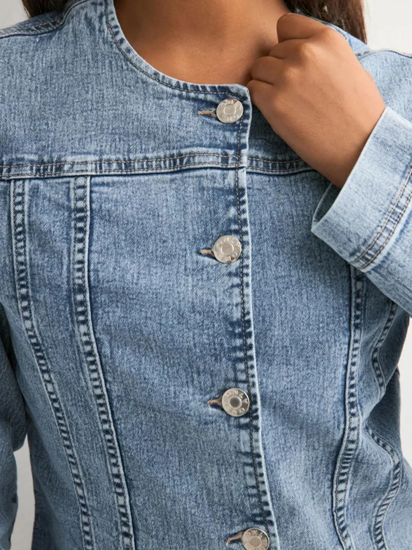 Classic Button-Down Denim Jacket - Image 2