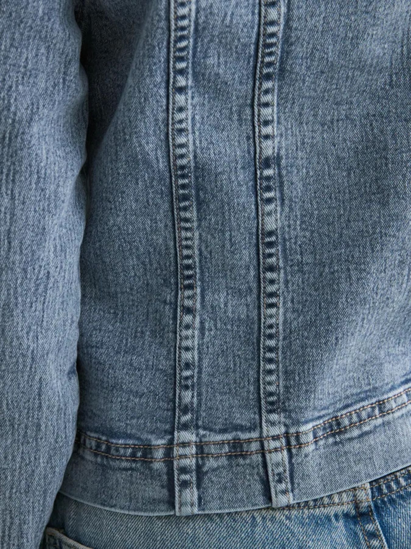 Classic Button-Down Denim Jacket - Image 5