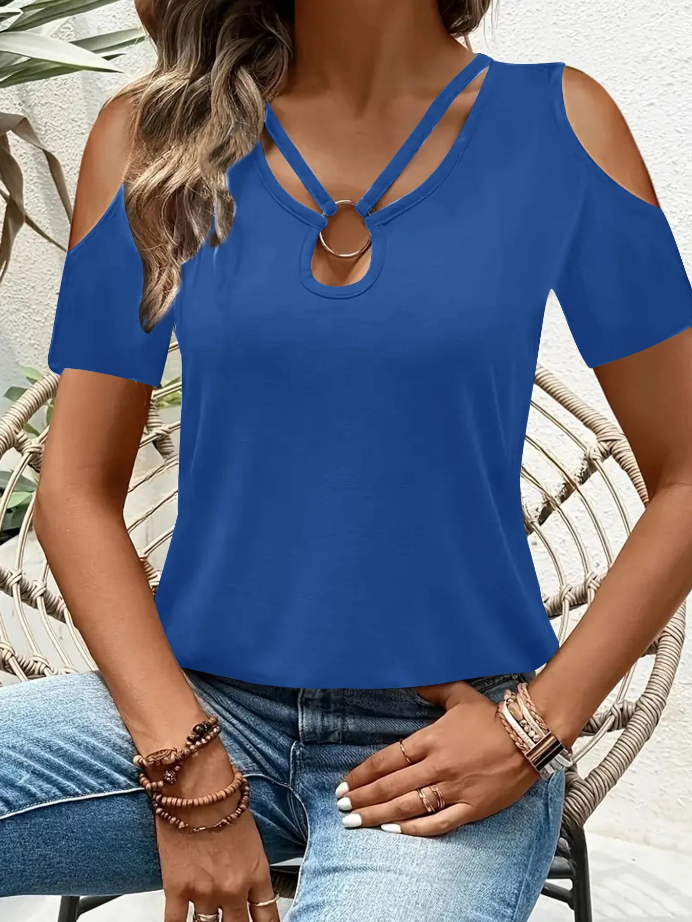 Cold Shoulder T-Shirt with Metal Ring Detail - Image 7