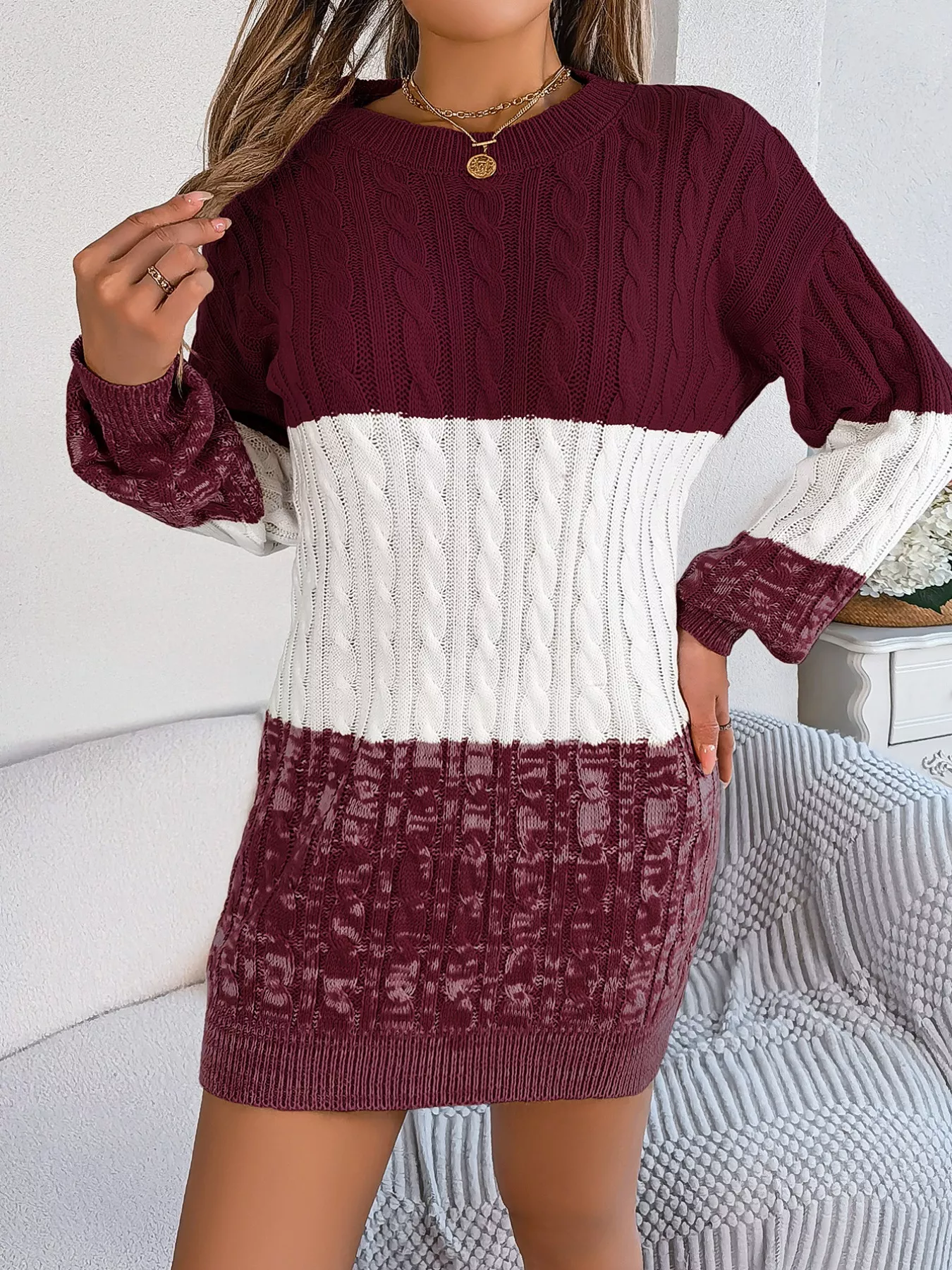 Color Block Cable Knit Sweater Dress with Textured Pattern - Image 4