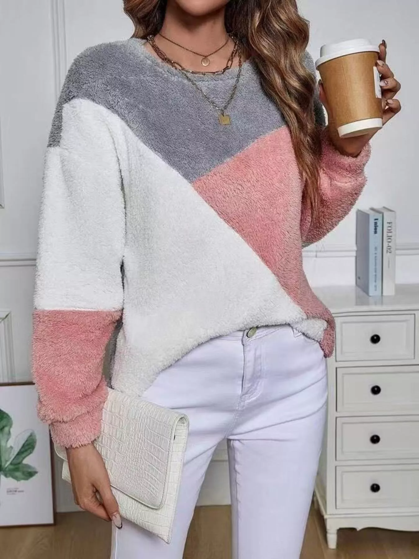 Color Block Fuzzy Knit Sweatshirt - Image 3