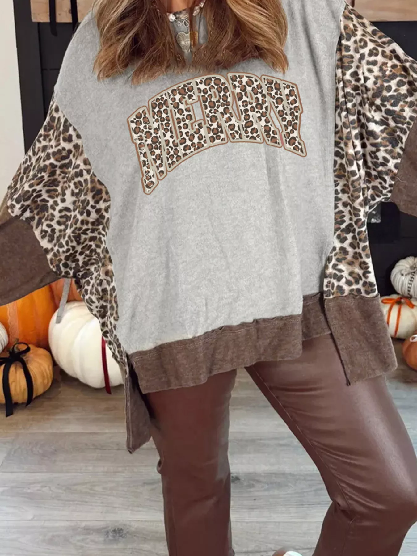 Color Block Leopard Contrast Letter Graphic Christmas Sweatshirt - Image 2