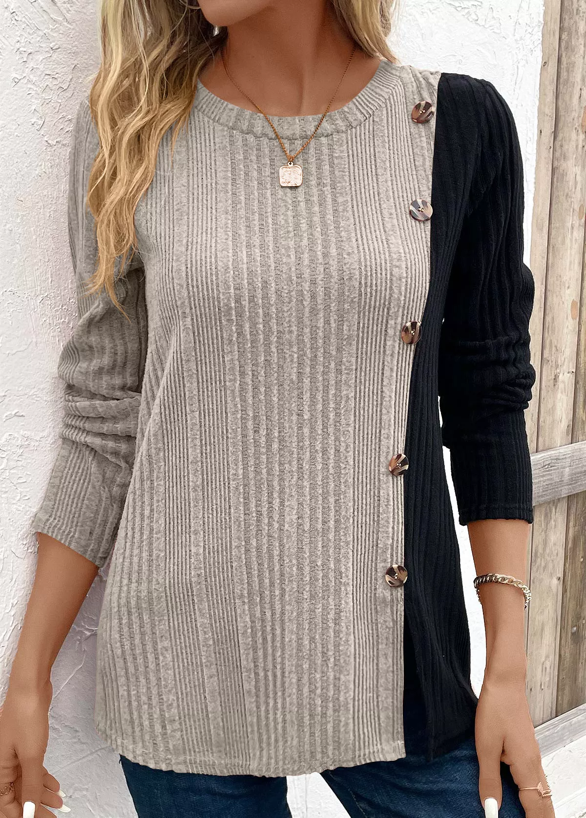 Color Block Ribbed Knit T-Shirt - Image 4