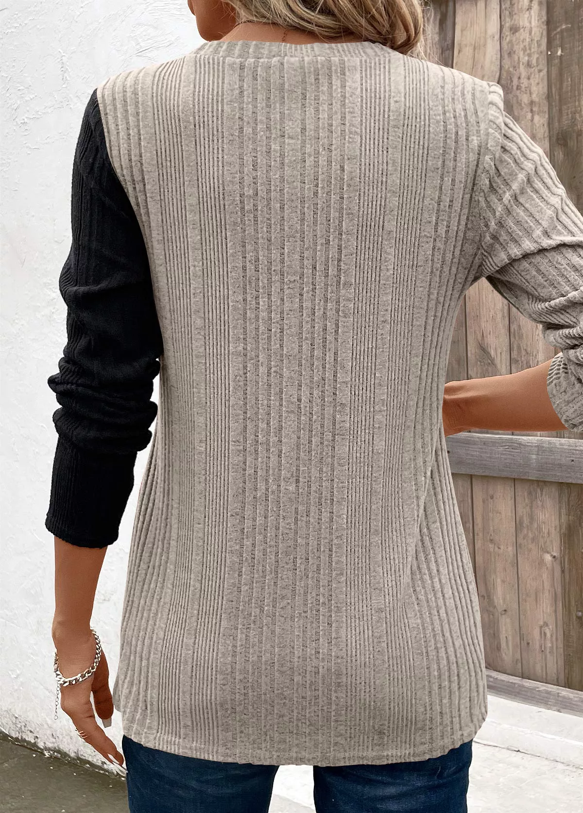 Color Block Ribbed Knit T-Shirt - Image 7
