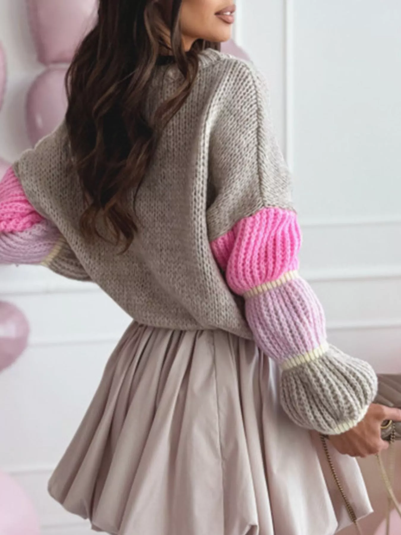 Color Block Round Neck Sweater - Image 10