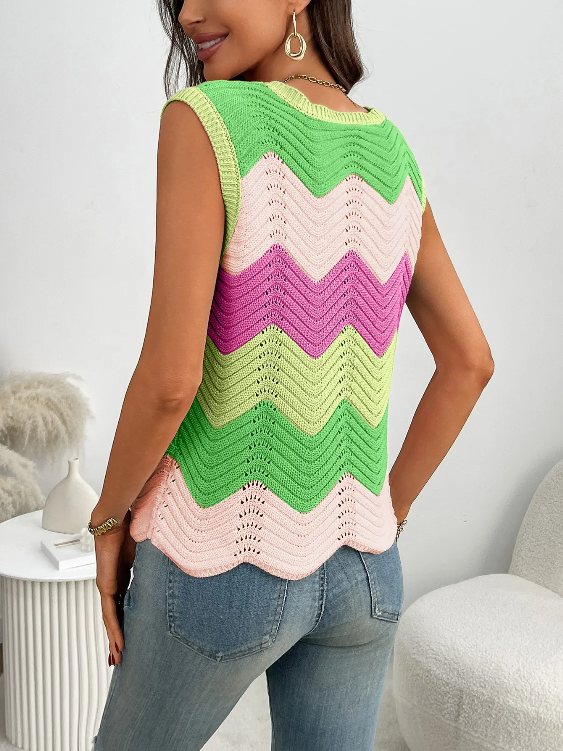 Color Block Round Neck Sweater Vest - Image 23