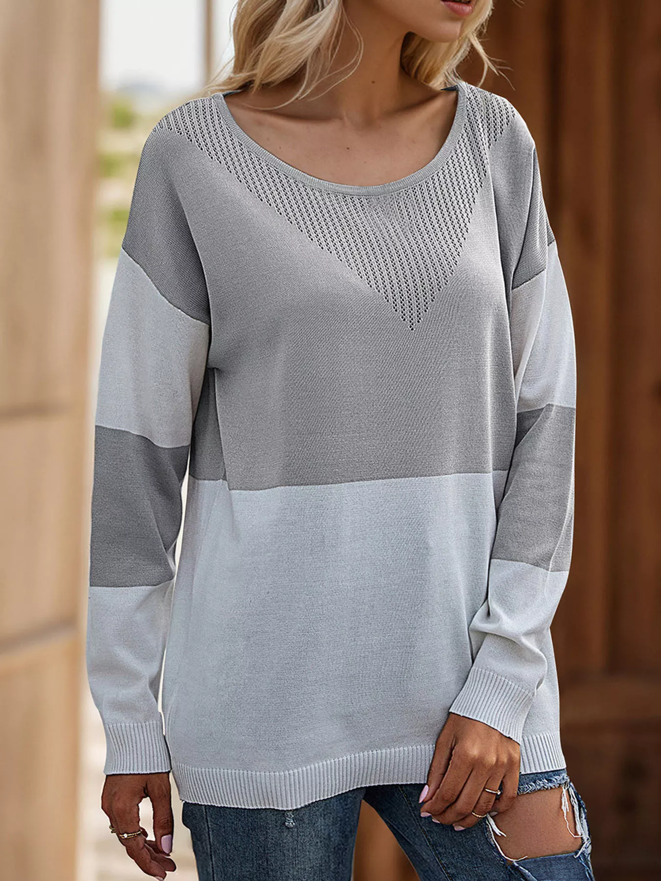 Color Block V-Neck Knit Top - Image 18