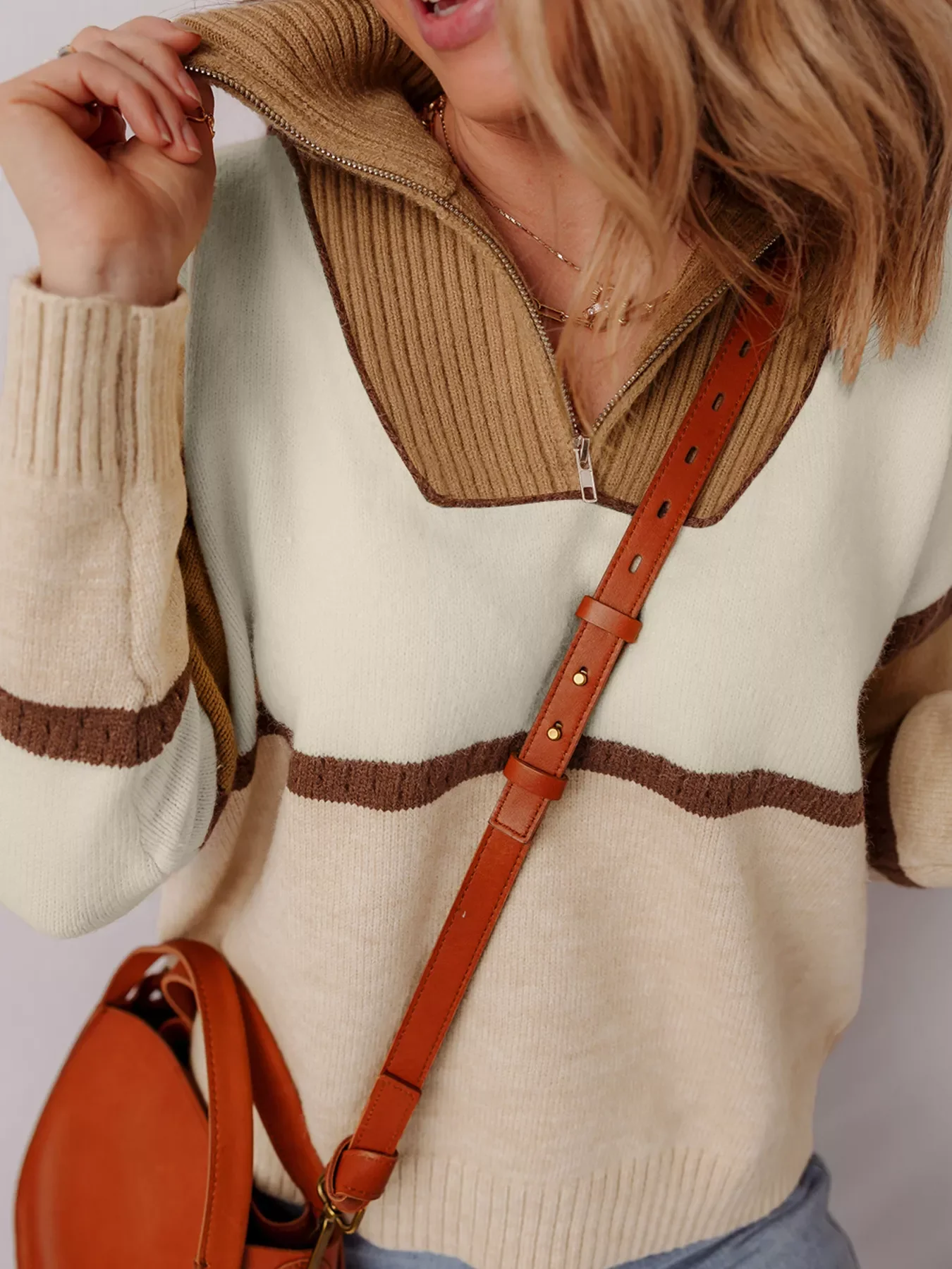 Color Block Zipped Collared Sweater - Image 5