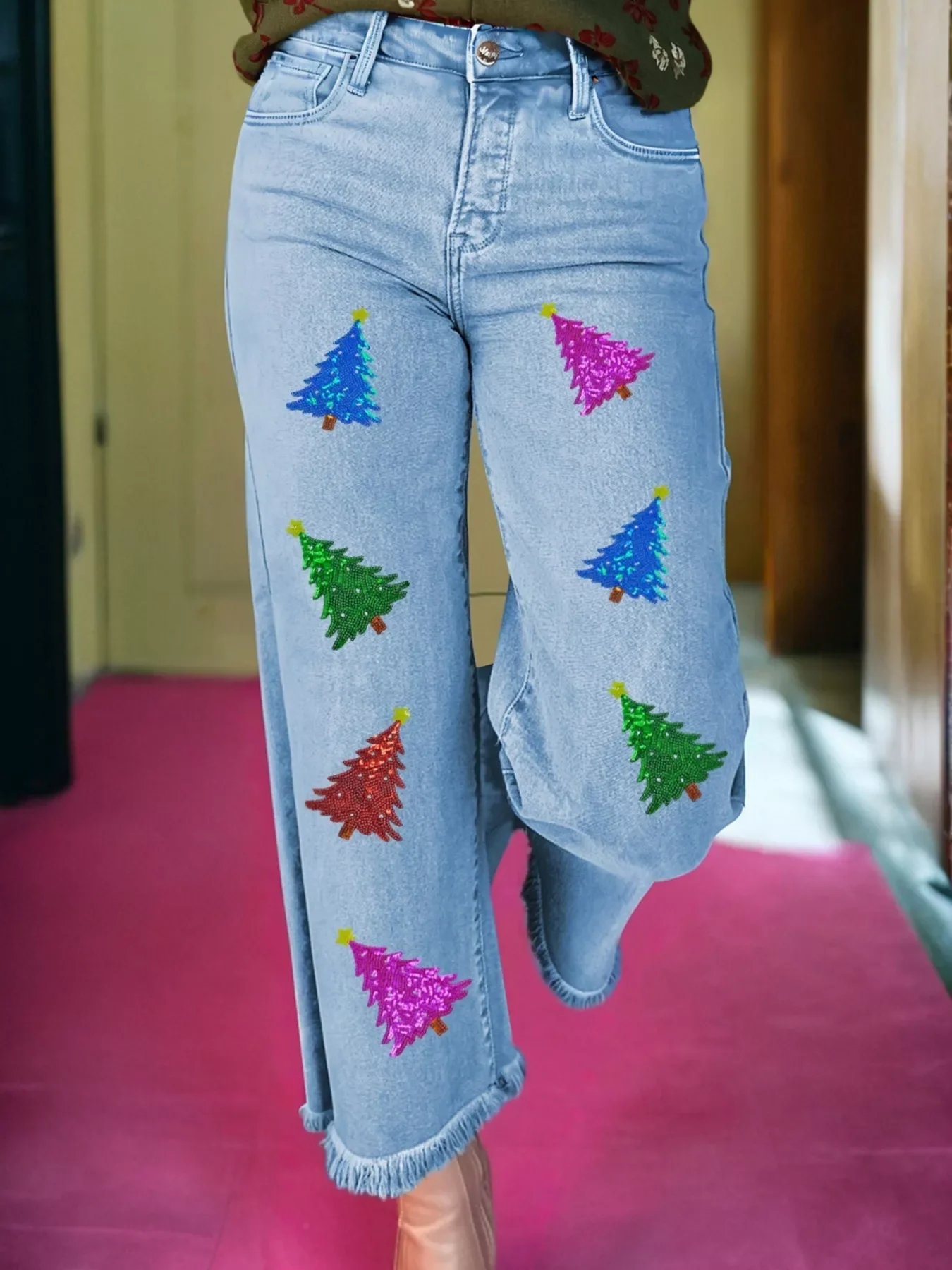 Colorful Sequin Christmas Tree Patched Raw Hem Cropped Wide Leg Jeans - Image 2
