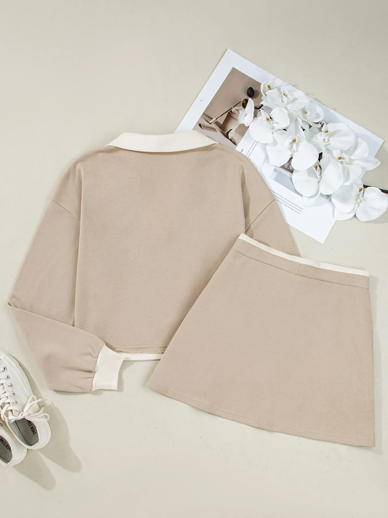 Contrast Collared Neck Top and Drawstring Mini Skirt Set - Image 5