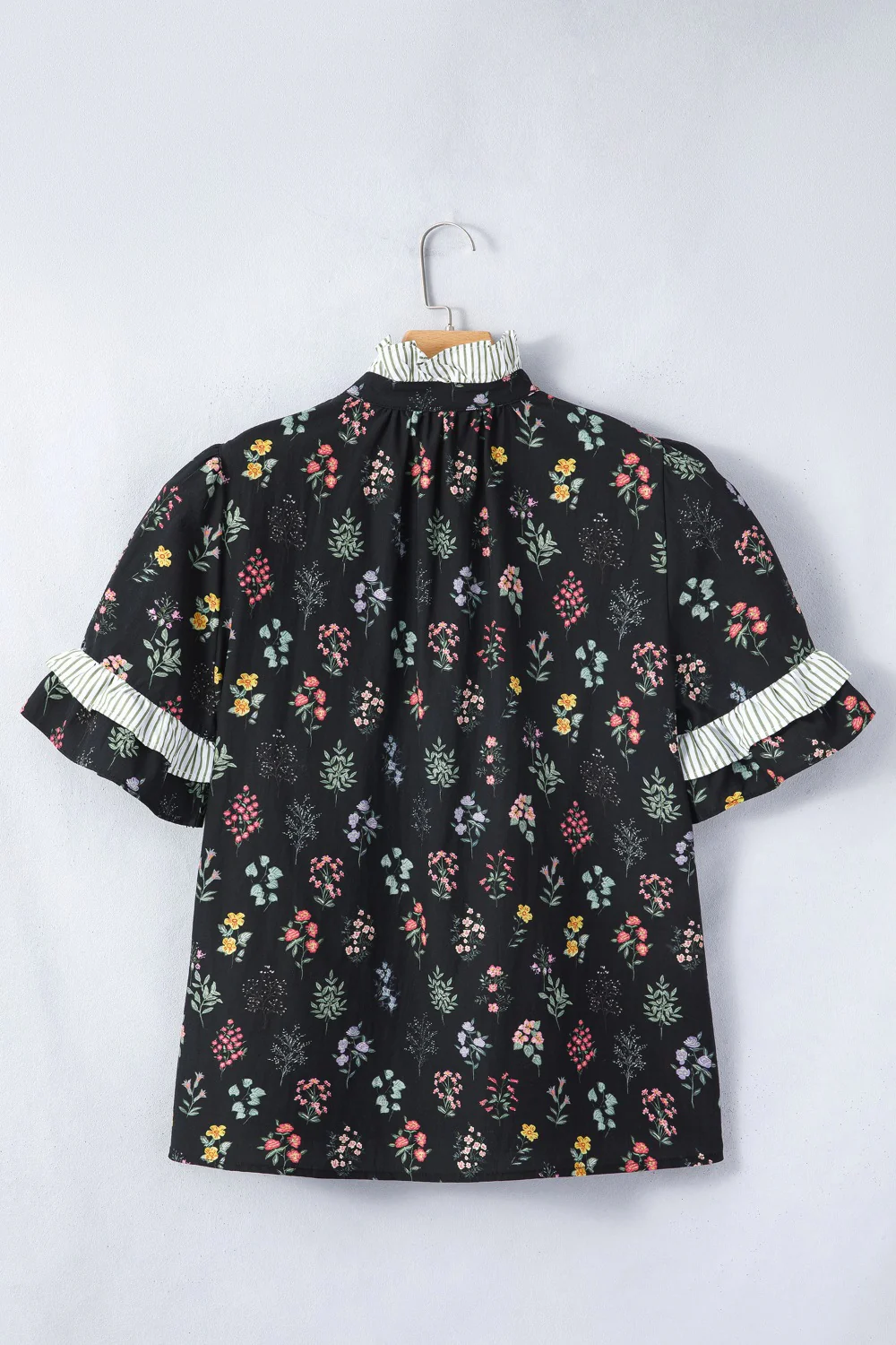 Contrast Frilled Trim Short Sleeve Floral Shirt - Image 4