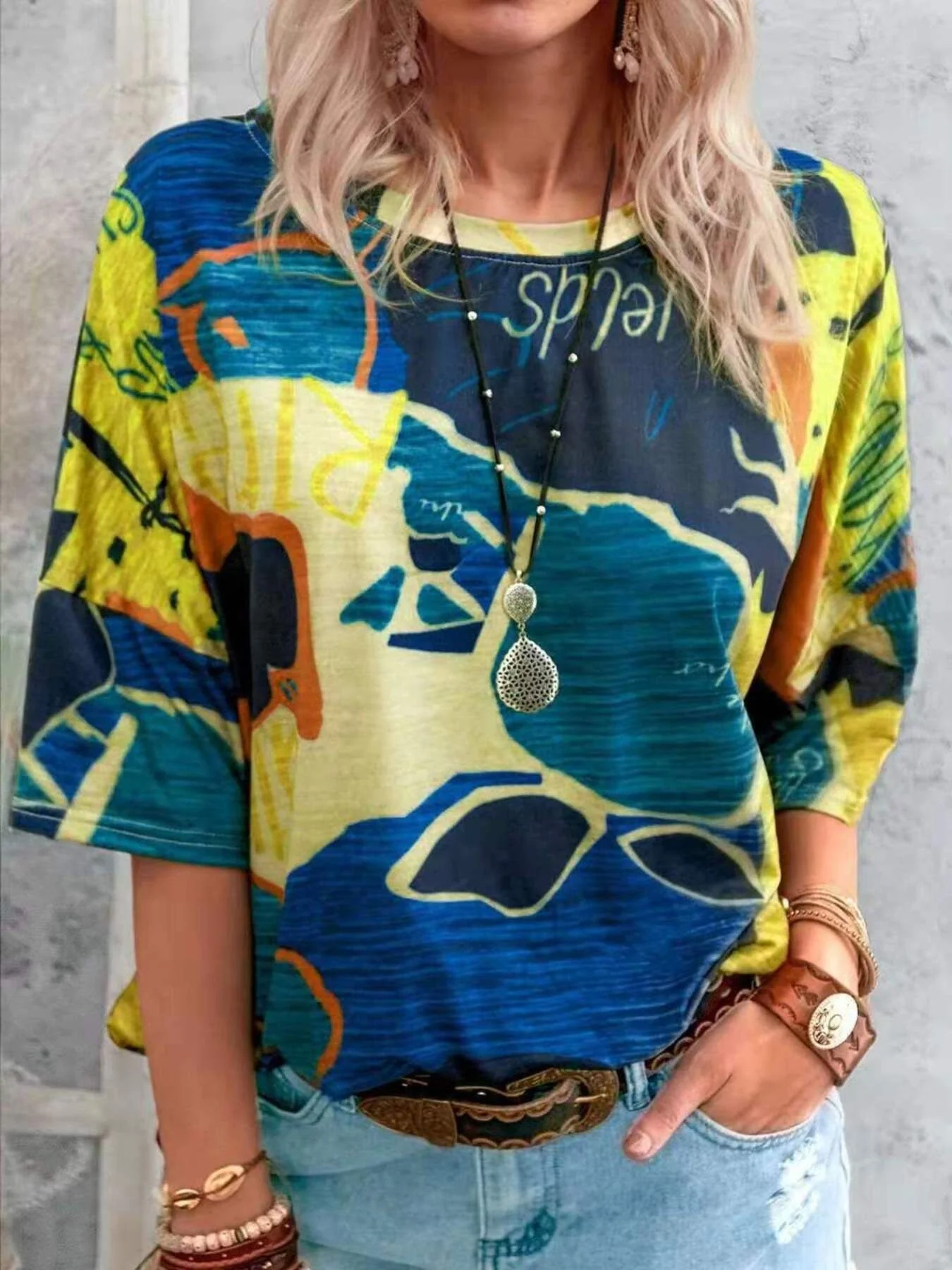 Contrast Round Neck Casual T-Shirt - Image 28