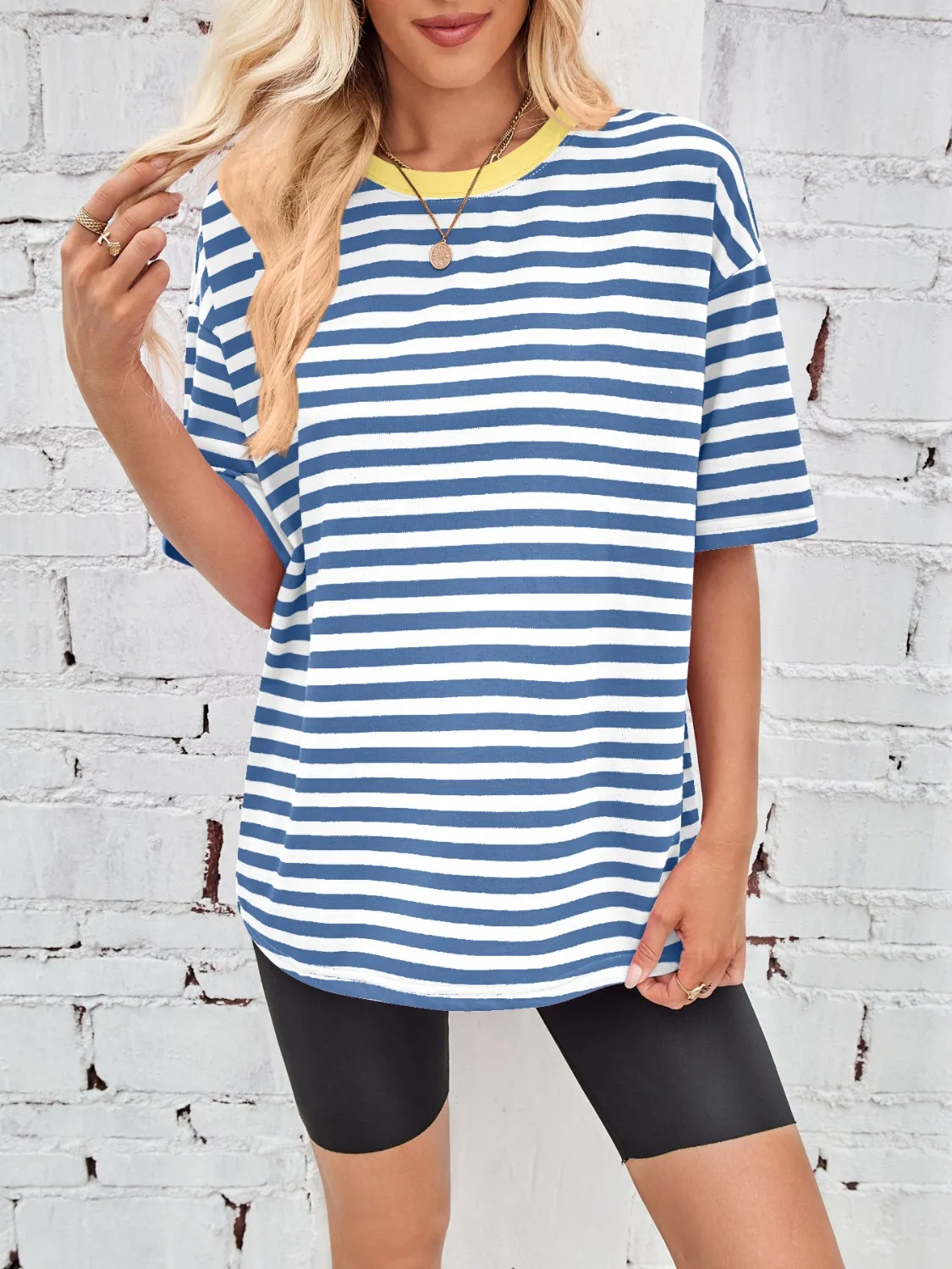 Contrast Striped Round Neck T-Shirt - Image 12