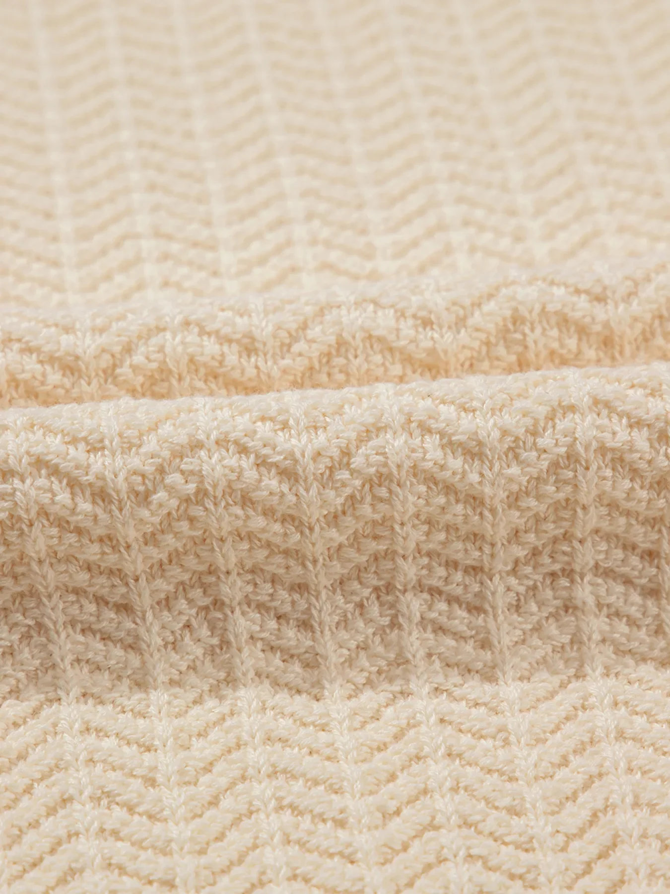 Contrast Trim Boxy Fit Sweater Vest - Image 11