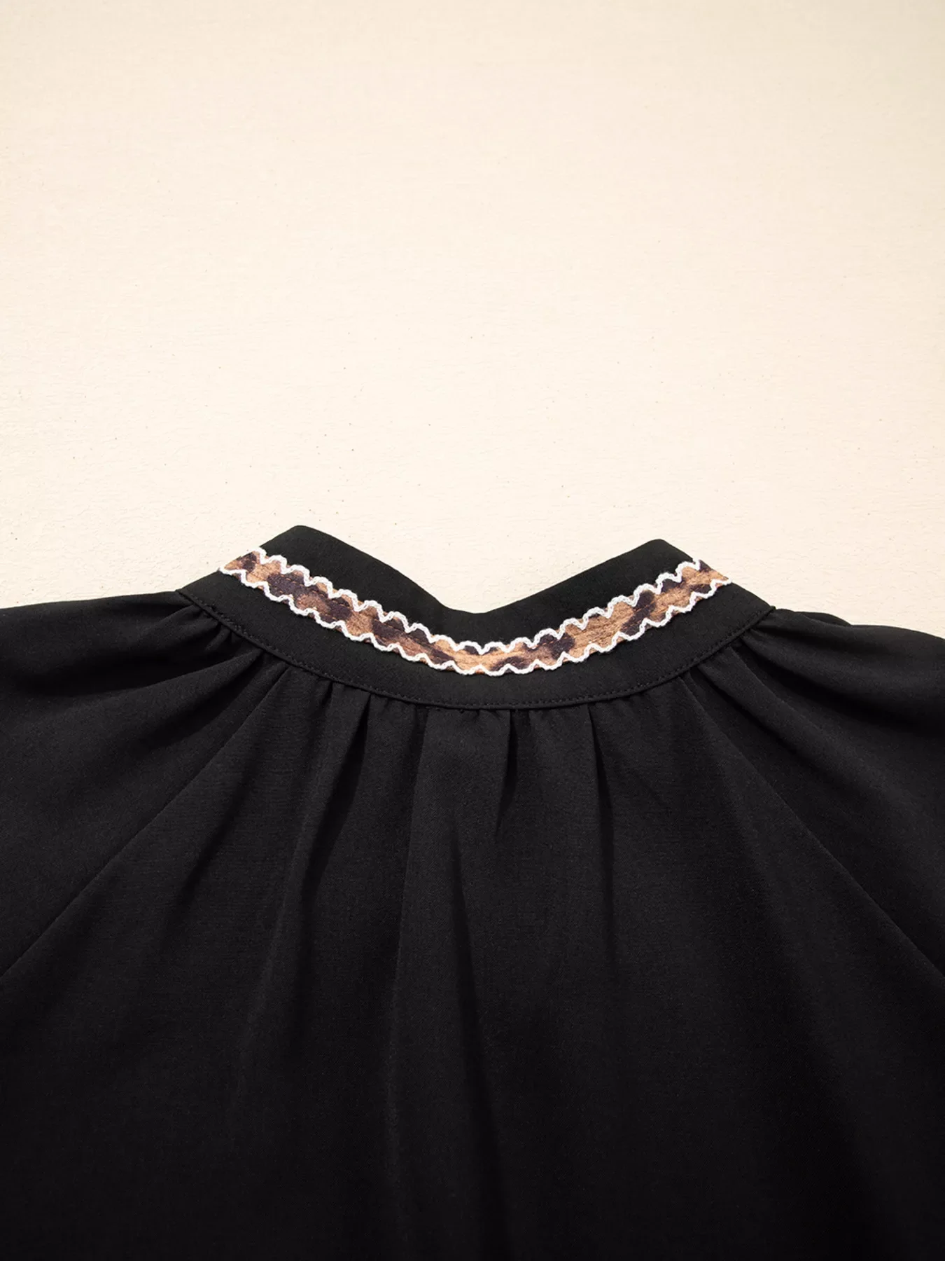 Contrast Trim Bracelet Sleeve Shift Mini Dress - Image 10