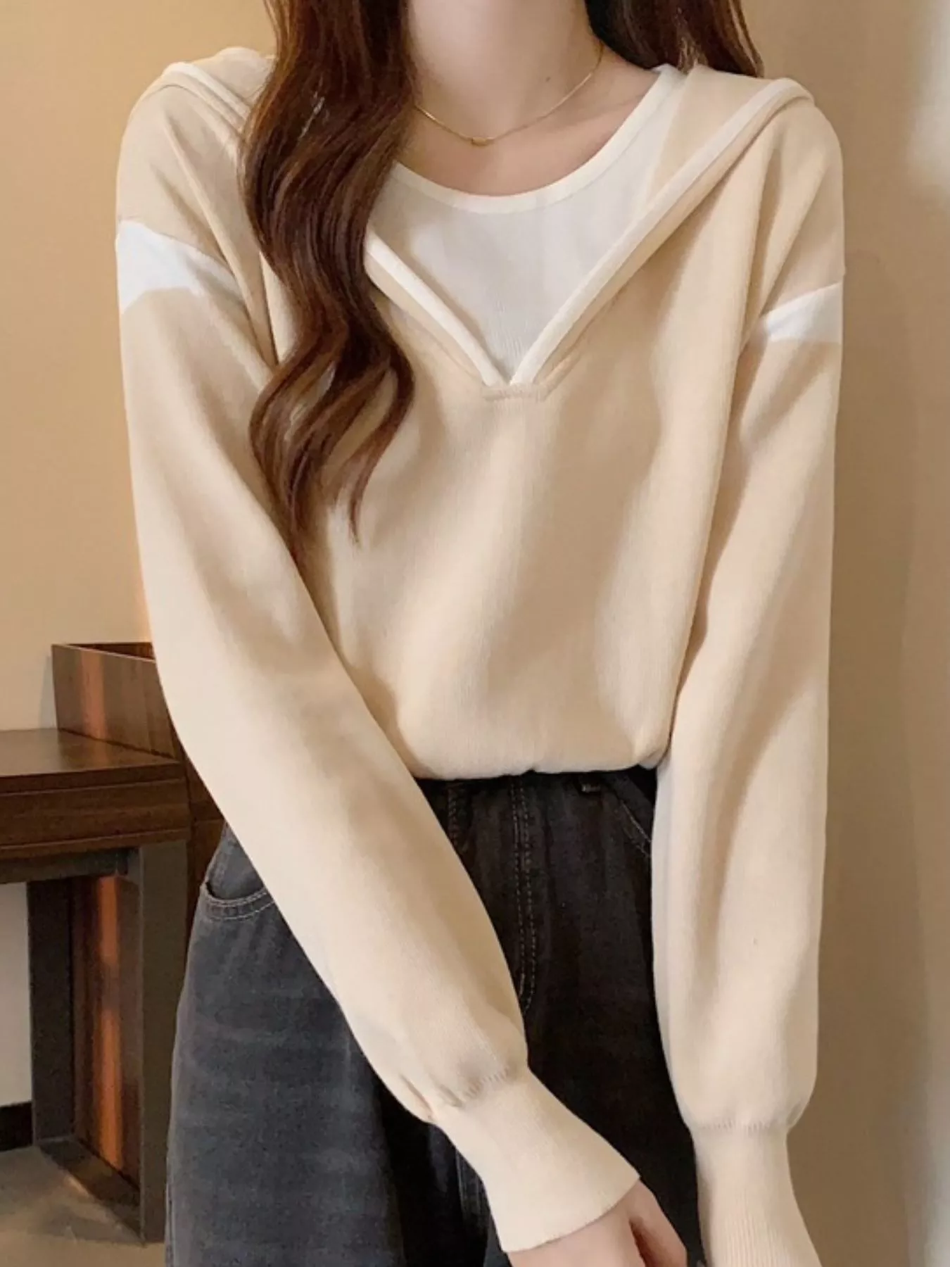 Contrast Trim Hooded Sweater - Image 2
