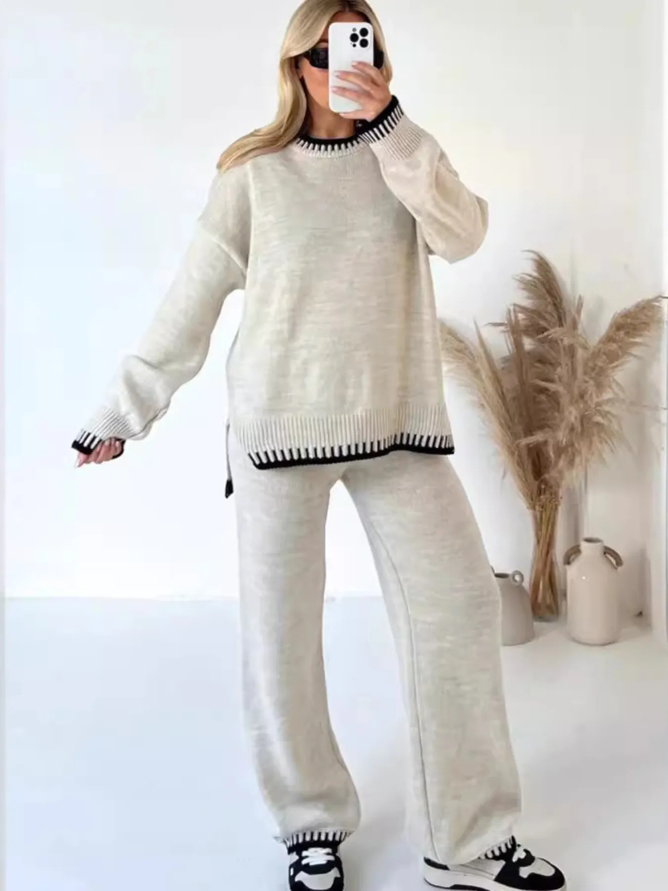 Contrast Trim Round Neck Top and Pants Sweater Set - Image 4