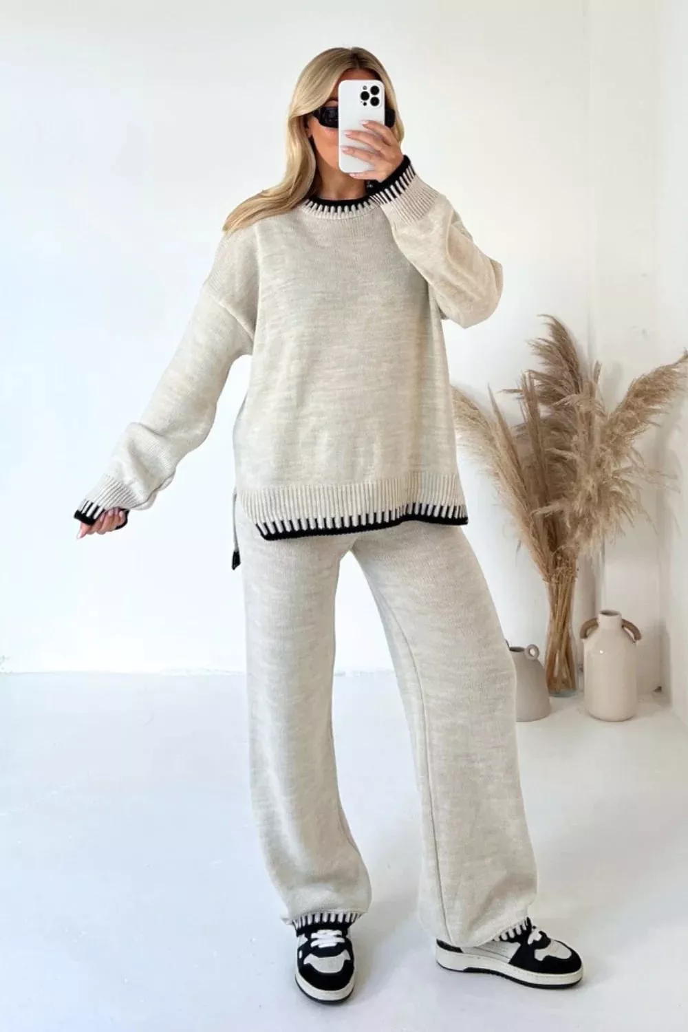 Contrast Trim Round Neck Top and Pants Sweater Set - Image 18