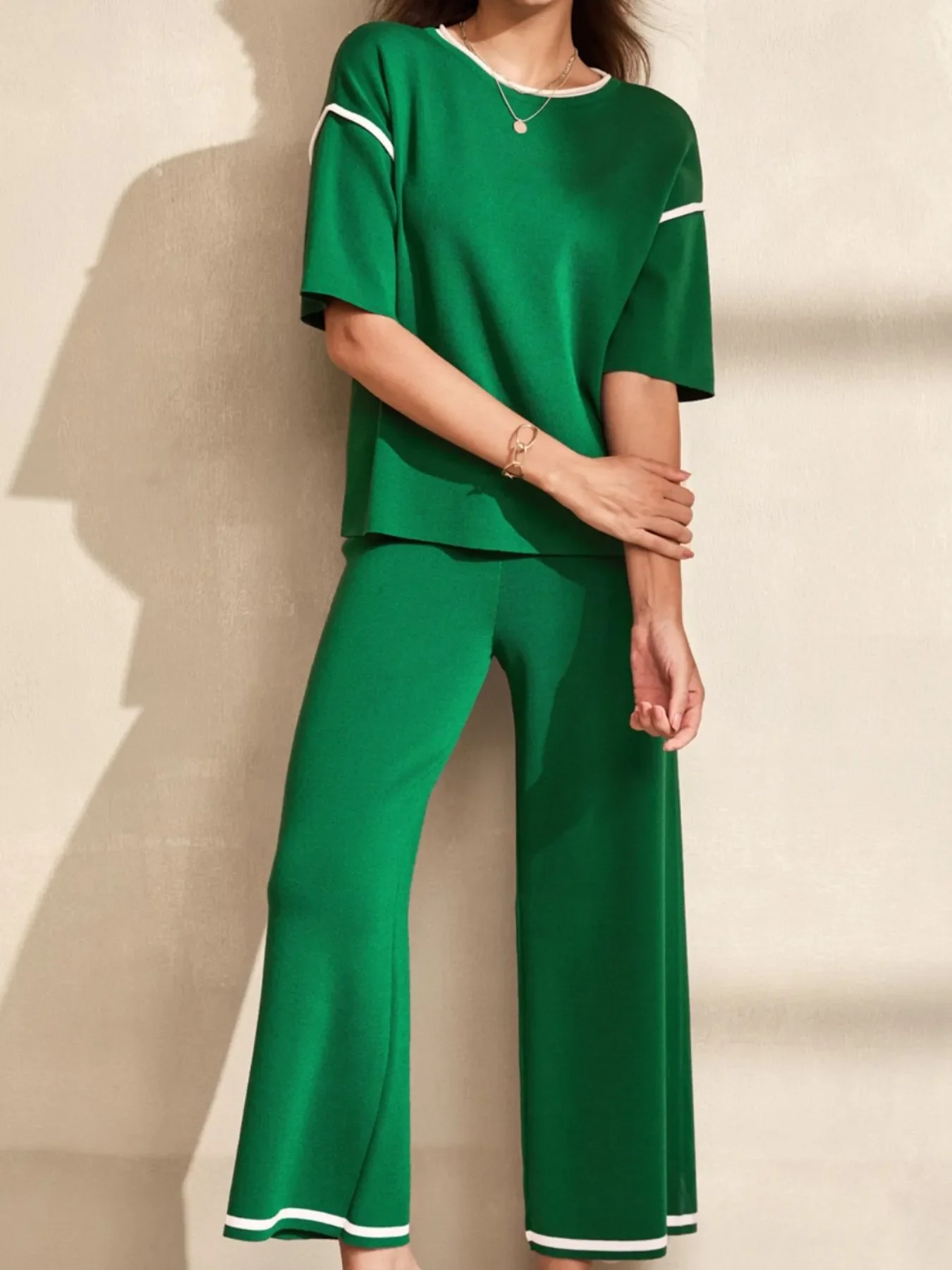 Contrast Trim T-Shirt and Drawstring Pants Set - Image 12