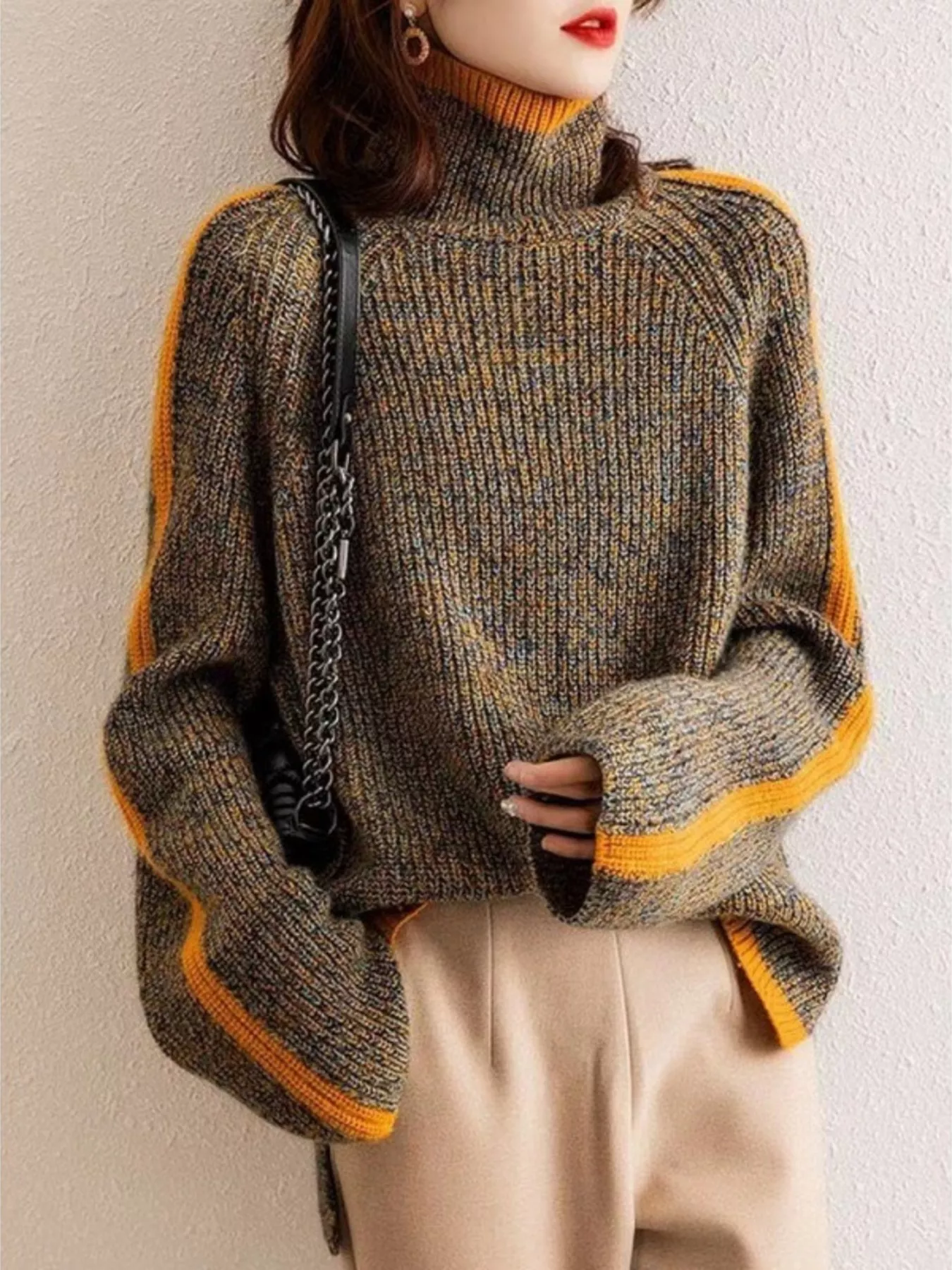 Contrast Trim Turtleneck Long Sleeve Sweater - Image 2