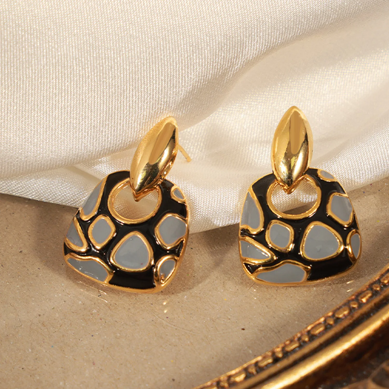 Copper Oil Drip Earrings - Image 3