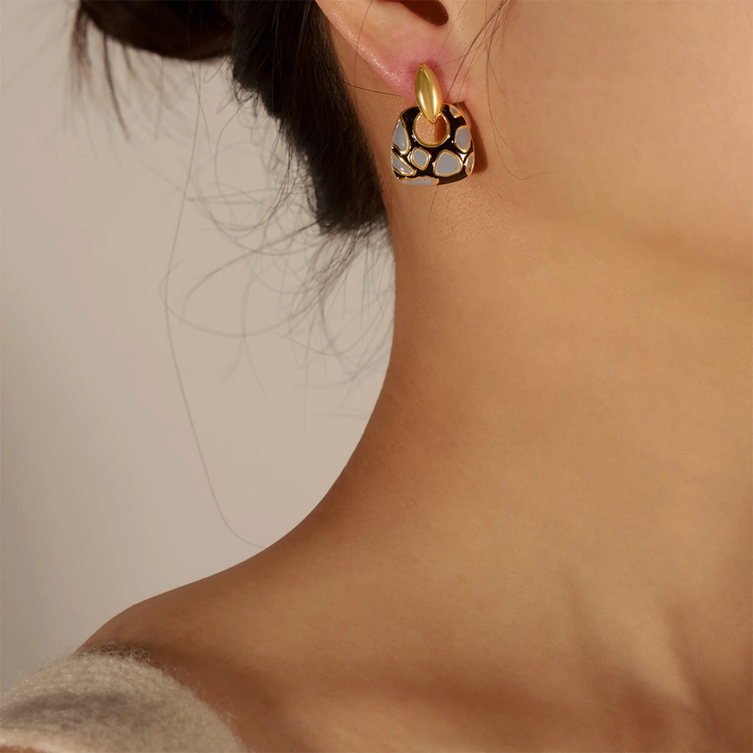 Copper Oil Drip Earrings - Image 4