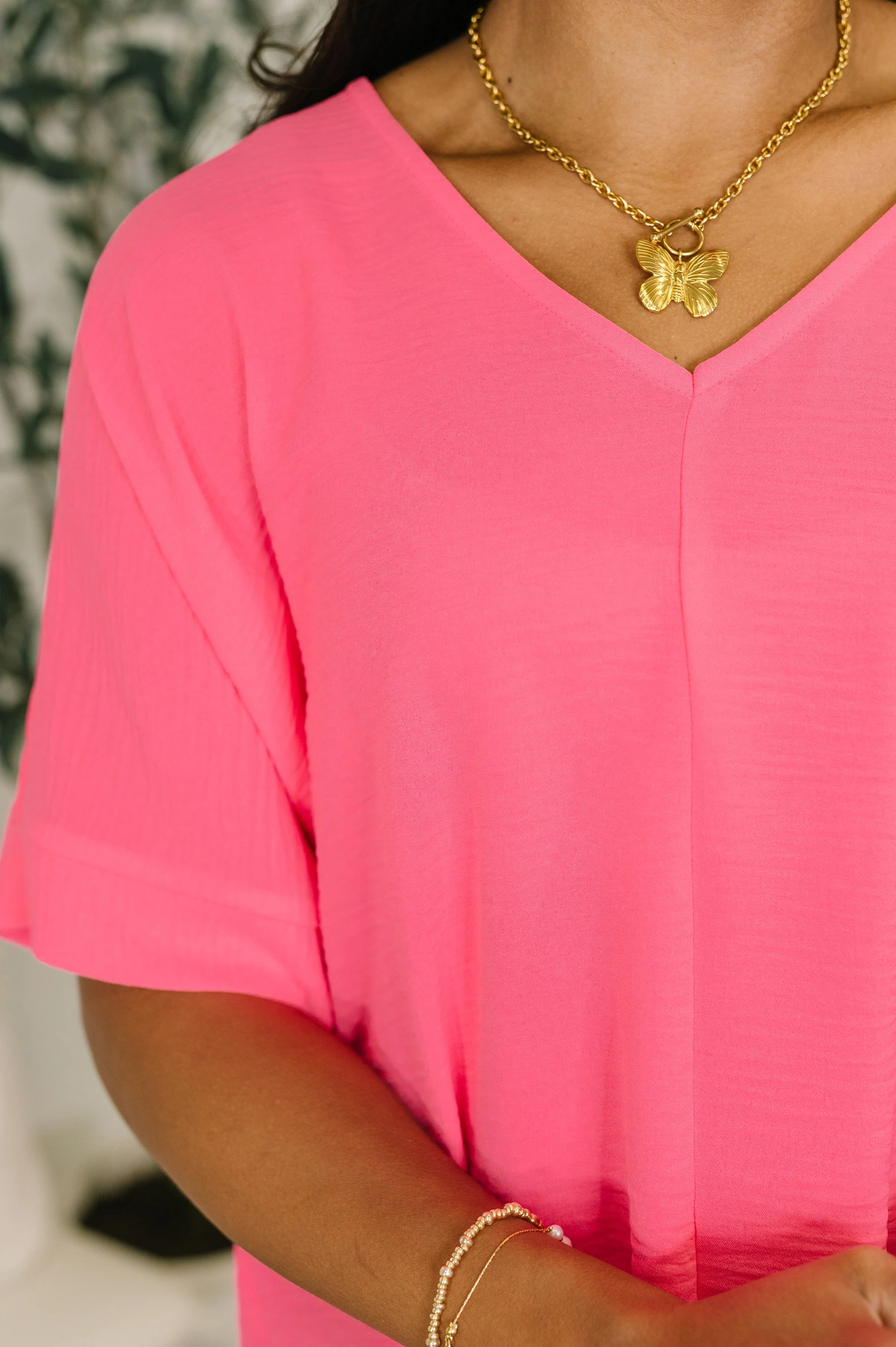 Counter Part Crinkle Woven V-Neck Top in Neon Fuchsia - Image 2