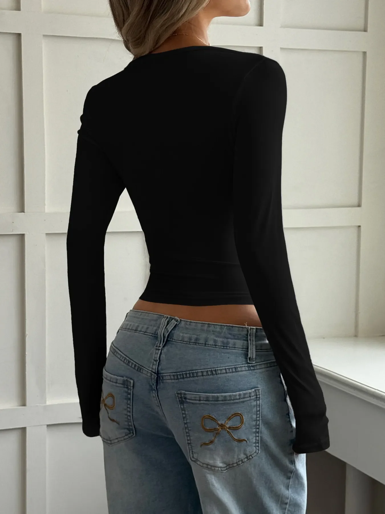 Cut-Out Long Sleeve Crop T-Shirt - Image 8