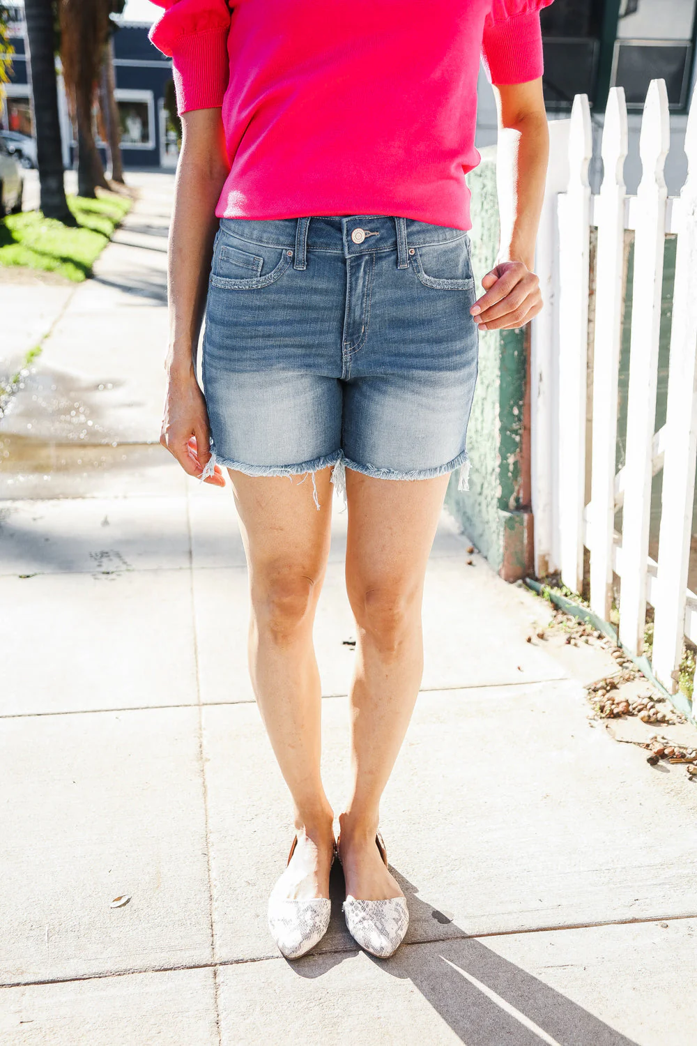 Dark Denim Mid rise raw frayed hem denim shorts - Image 4