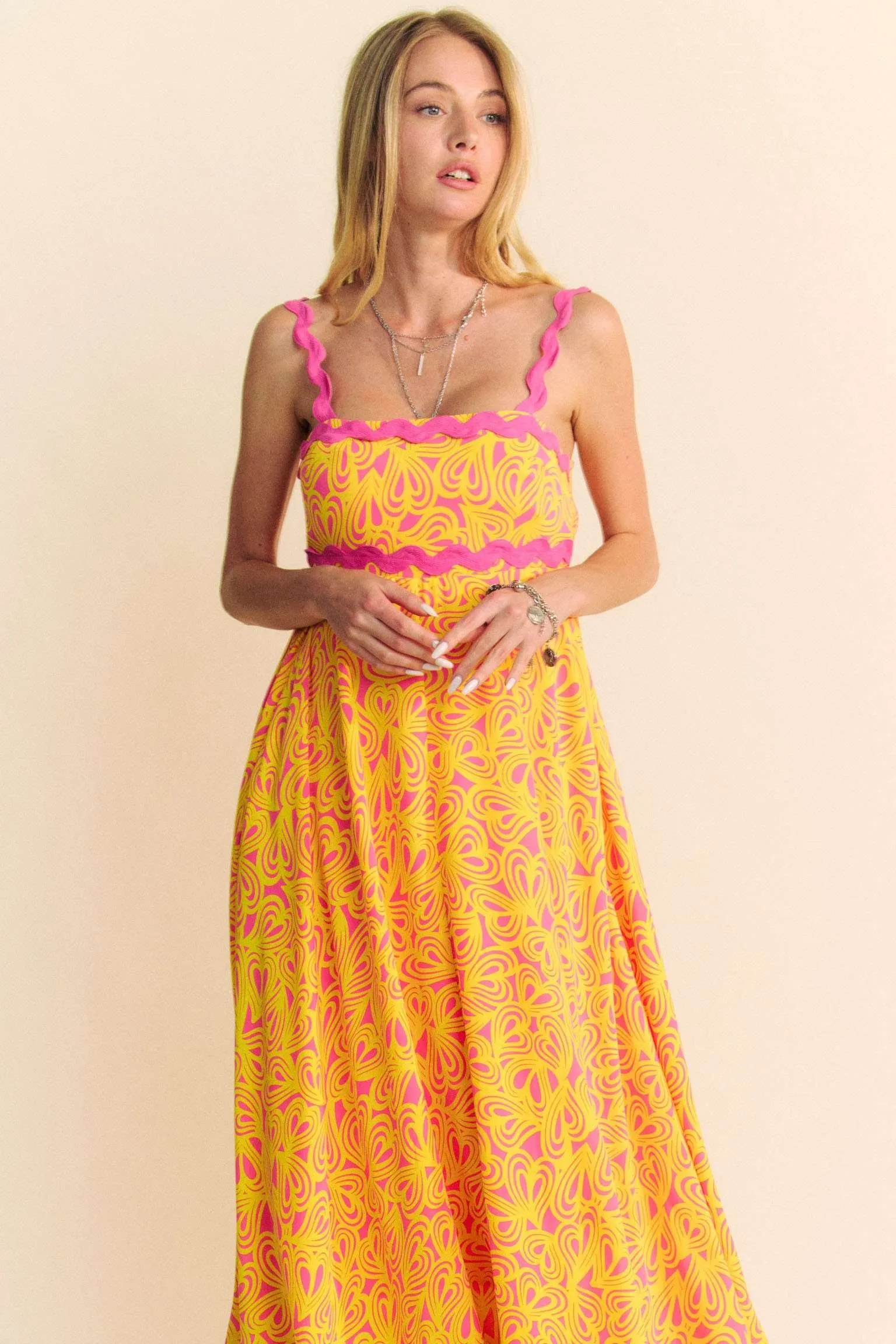 Davi & Dani Geo 2 Tone Printed Wavi Trim Tiered Maxi Dress - Image 5