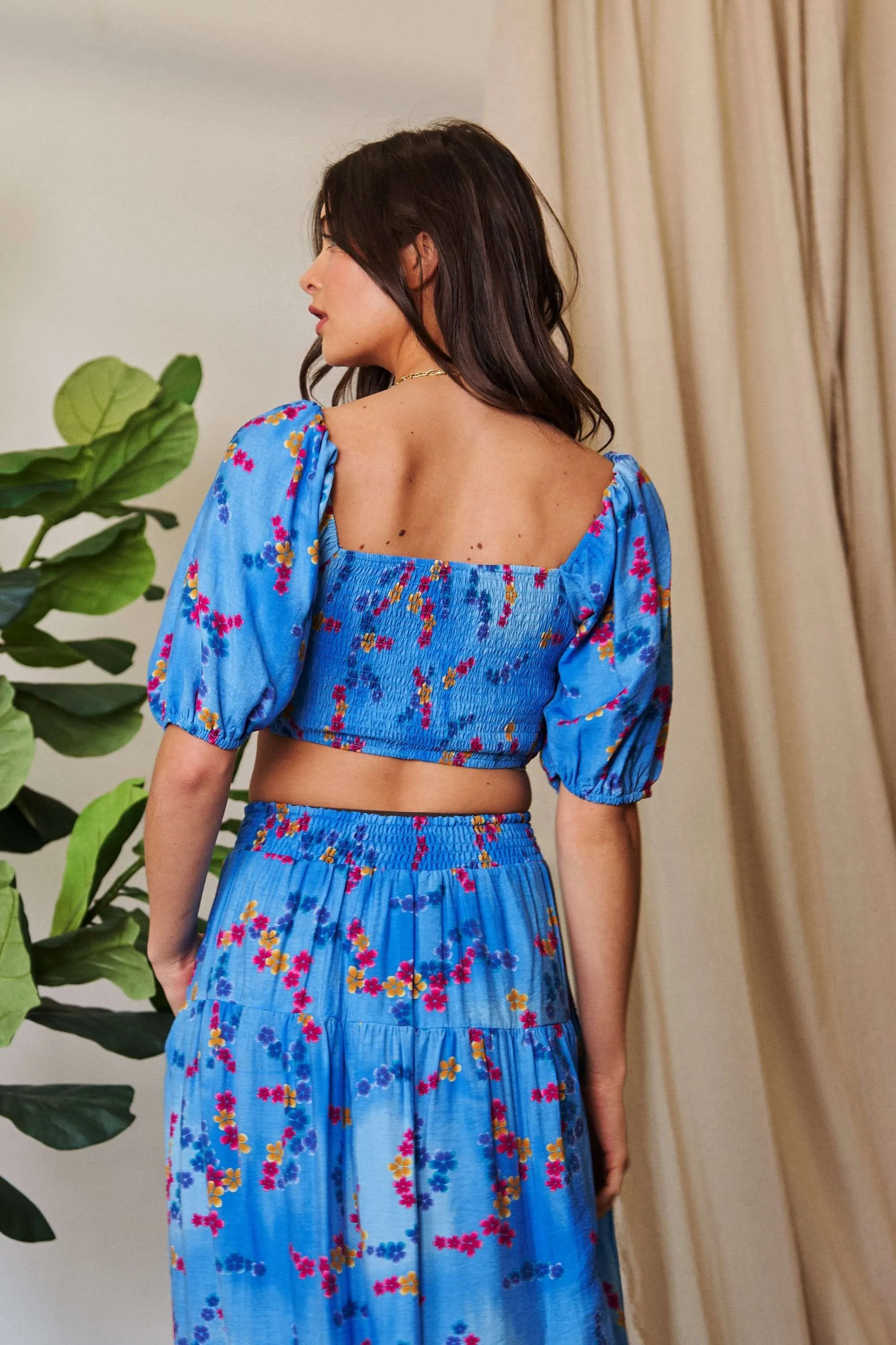 Davi & Dani Smocing Bodice Puff Short Sleeve Printed Crop Top - Image 5