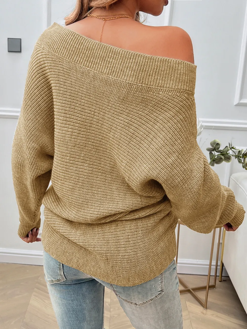 Devine Pearl Detail Long Sleeve Sweater - Image 3