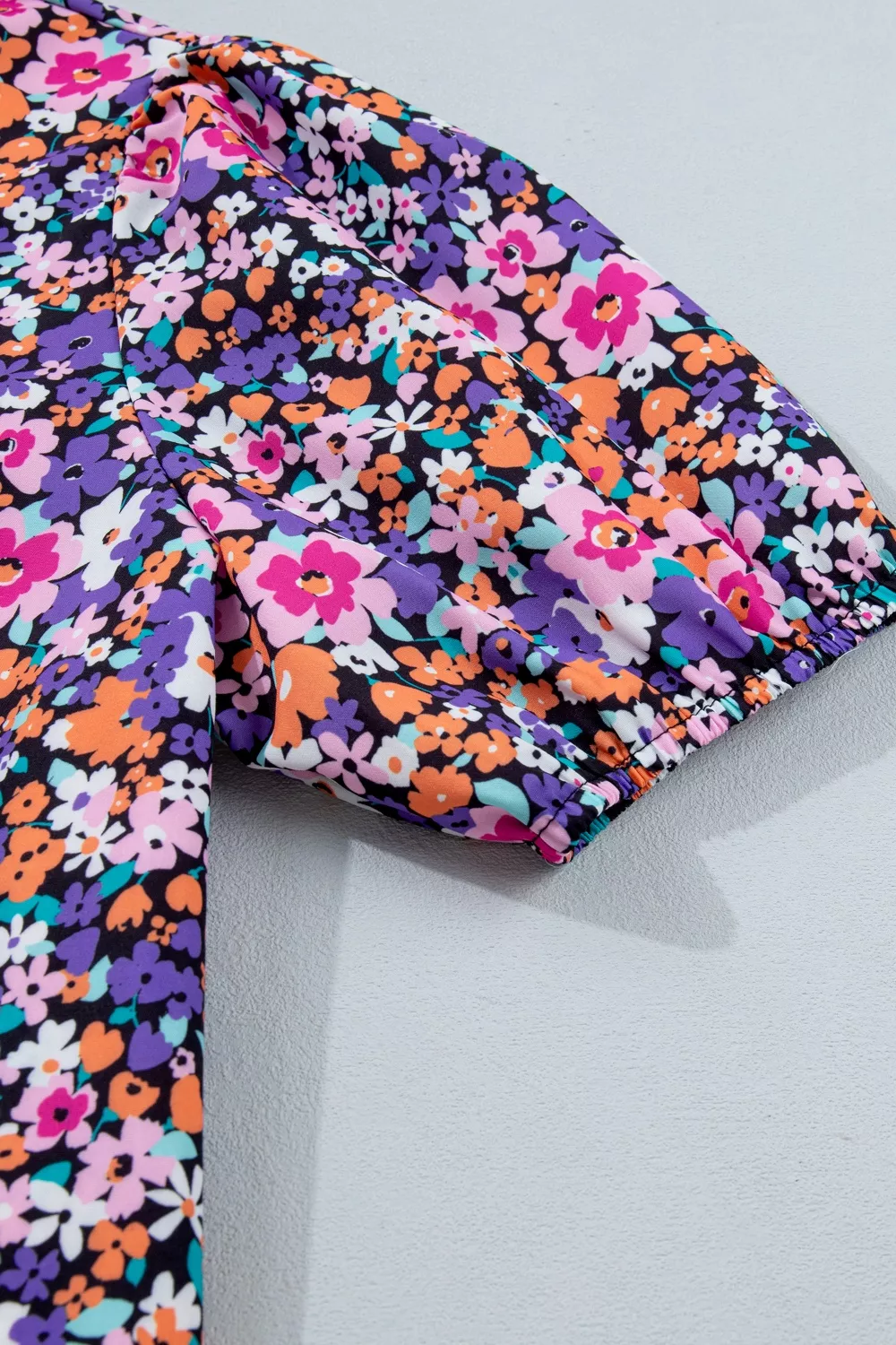 Ditsy Floral Print Plaid Colorblock Trim V Neck Blouse - Image 10